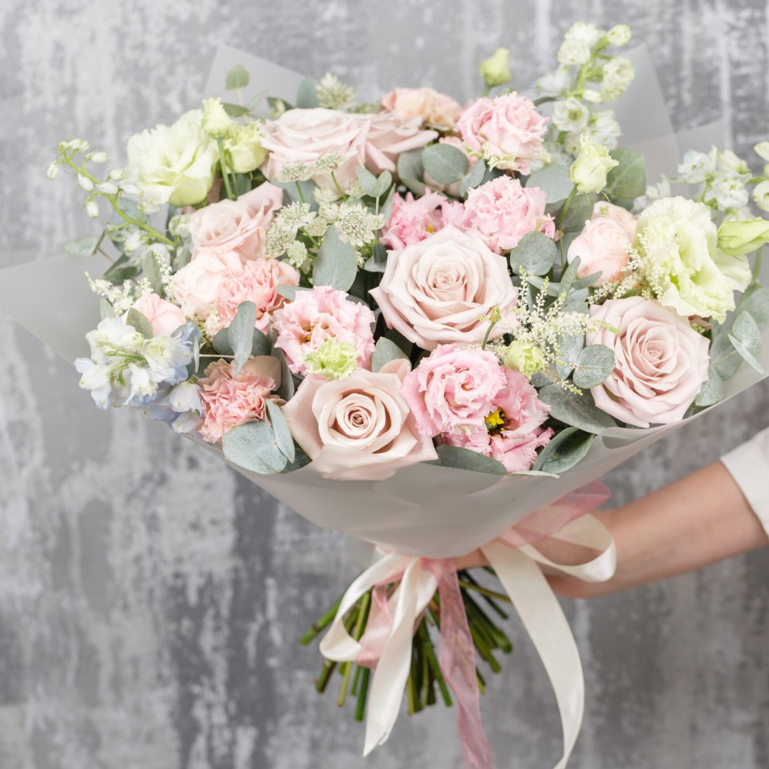 Order online Flowers by Alina